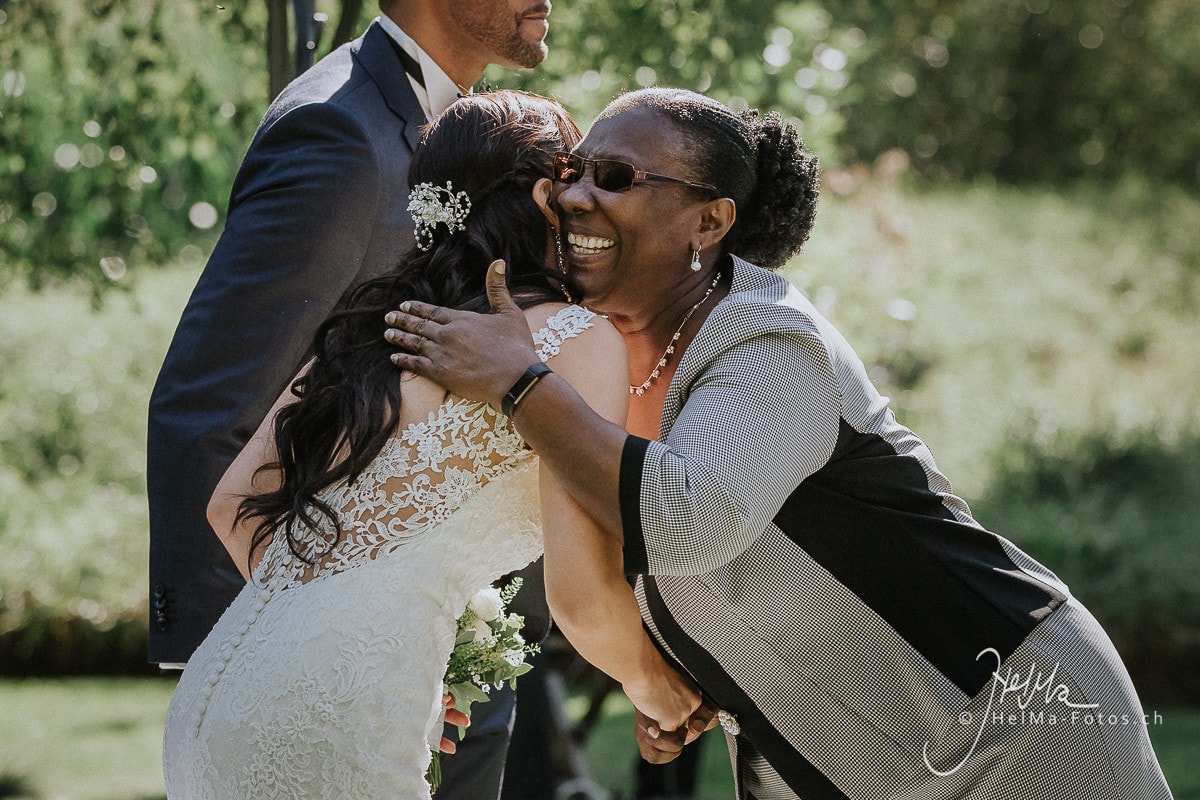 HelMa_Fotografie_Hochzeitsfotograf_Bern_Säriswil__37 Hochzeit in Säriswil | Amboz Eventhalle  