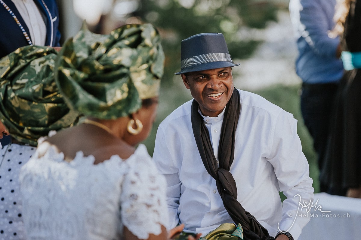 HelMa_Fotografie_Hochzeitsfotograf_Bern_Säriswil__40 Hochzeit in Säriswil | Amboz Eventhalle  