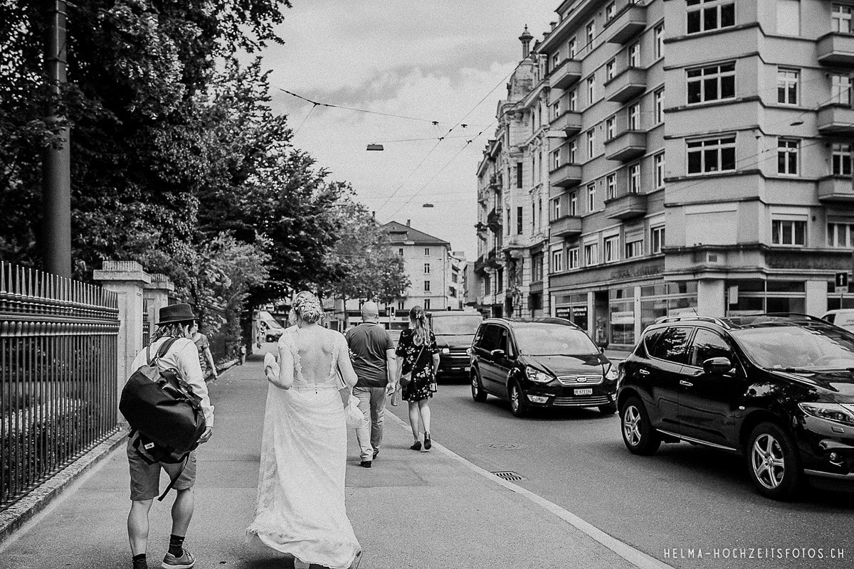 HelMa_Fotografie_Hochzeit_Hochzeitsfotograf_Bern_Biel_zivile_Hochzeit_Vintage_Zivilstandesamt_Bienne_von_Rütte-Gut__04 Familiäre Hochzeit | Hochzeitsfotograf Biel  