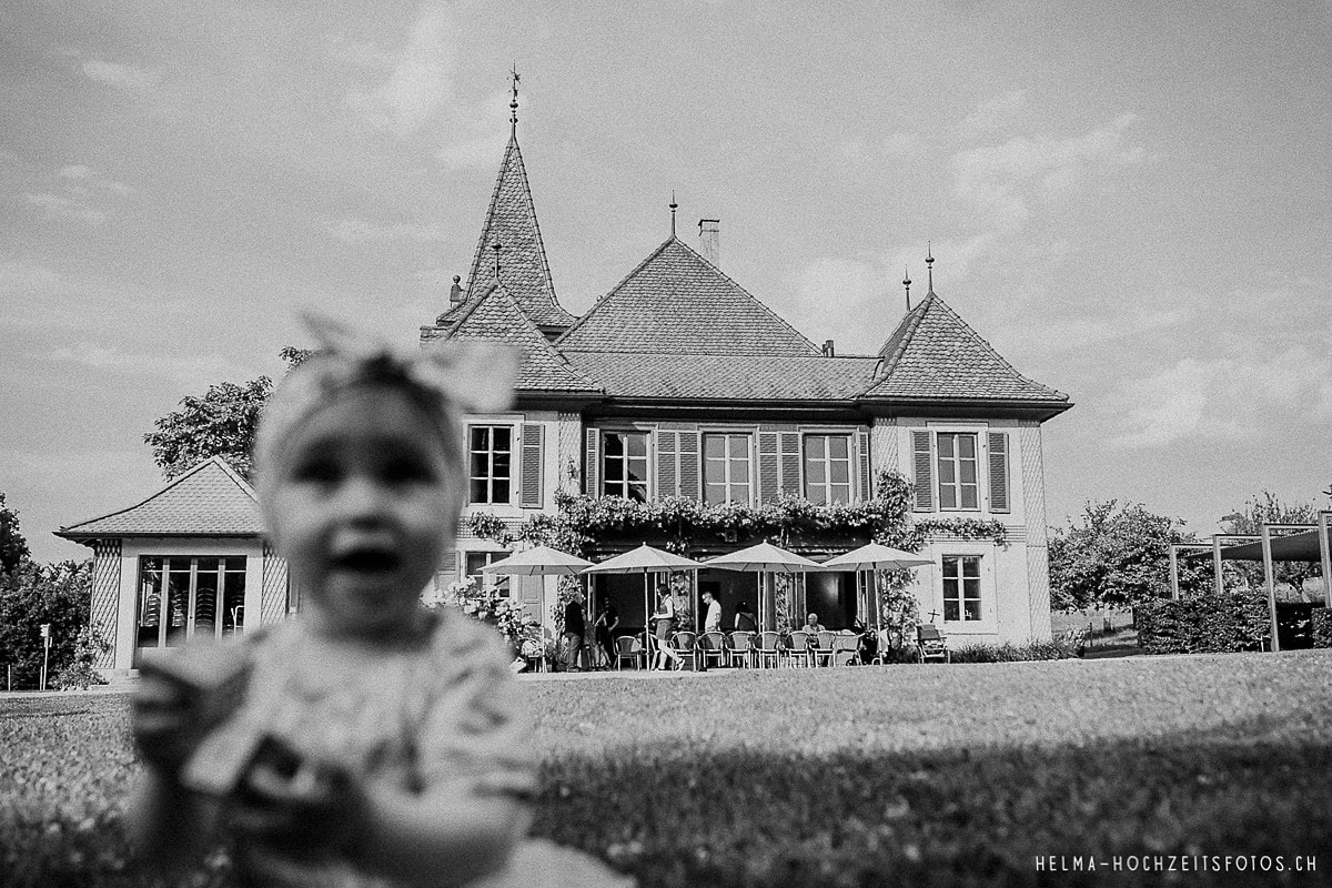 HelMa_Fotografie_Hochzeit_Hochzeitsfotograf_Bern_Biel_zivile_Hochzeit_Vintage_Zivilstandesamt_Bienne_von_Rütte-Gut__36 Familiäre Hochzeit | Hochzeitsfotograf Biel  