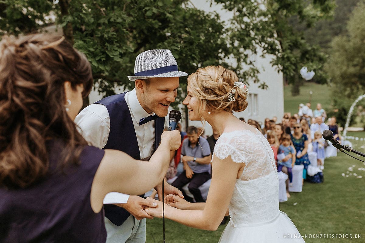 HelMa_Fotografie_Hochzeit_Hochzeitsfotograf_Bern_Jura_Schafmatthof_Gänsbrunnen_Bern_Landhochzeit_Heiraten_im_Gruenen_Fotografin__19 Landhochzeit im Jura  |  Schafmatthof  