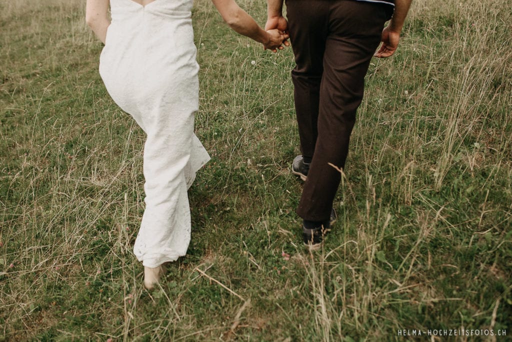 HelMa_Hochzeitsfotograf_Bern_Schweiz_Fotograf_Berghochzeit_Heiraten_während_Corona_Covid-19_Landhochzeit_Fotoshooting_Berge_Switzerland_10-1024x683 Hochzeit während Covid-19  