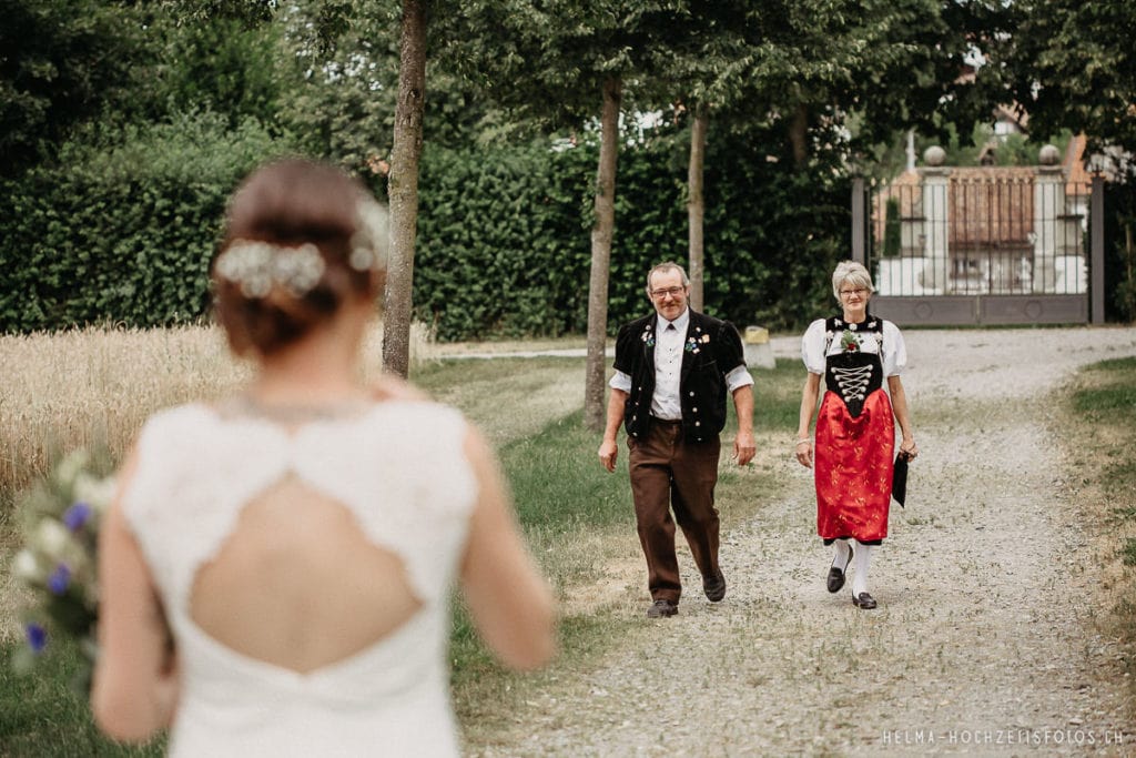 HelMa_Fotografie_Hochzeit_Hochzeitsfotograf_Bern_Gantrisch_Berghochzeit_Landhochzeit_Hochzeitsfotografin_Schweiz_Emmental_Thun_Biel_Elopement_Schweizer_Berge_Boho_wedding20190713_17-1024x683 Berghochzeit im Gantrischgebiet | Hochzeitsfotograf Kanton Bern  