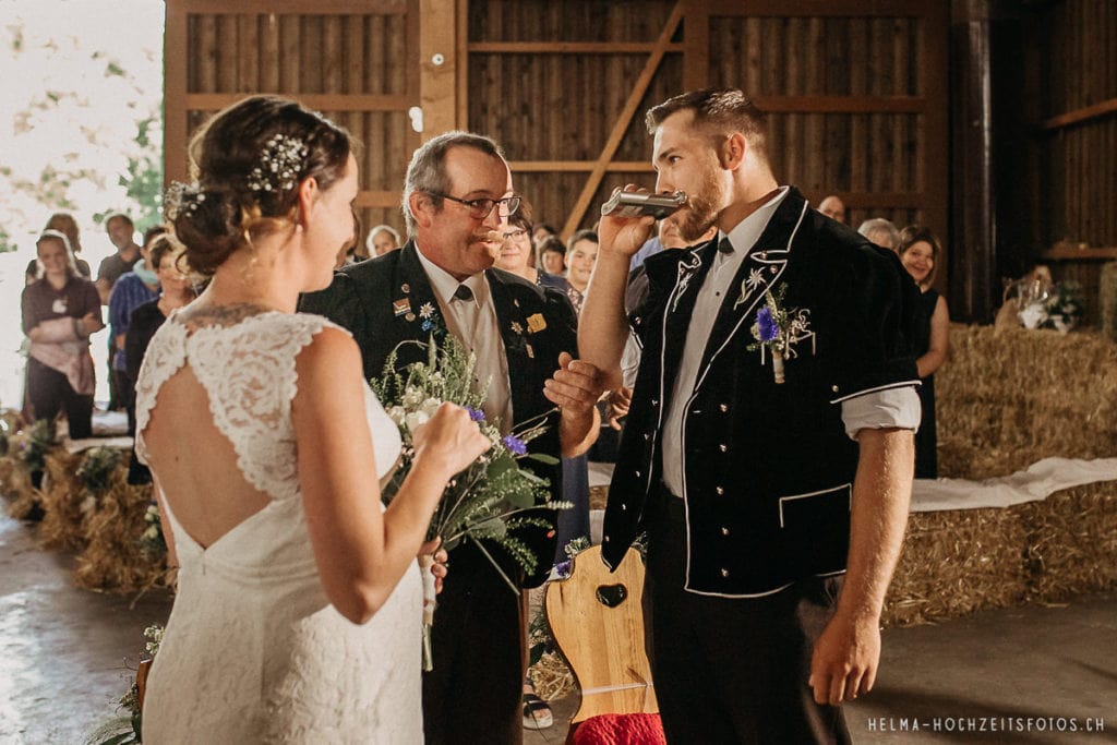 HelMa_Fotografie_Hochzeit_Hochzeitsfotograf_Bern_Gantrisch_Berghochzeit_Landhochzeit_Hochzeitsfotografin_Schweiz_Emmental_Thun_Biel_Elopement_Schweizer_Berge_Boho_wedding20190713_24-1024x683 Berghochzeit im Gantrischgebiet | Hochzeitsfotograf Kanton Bern  