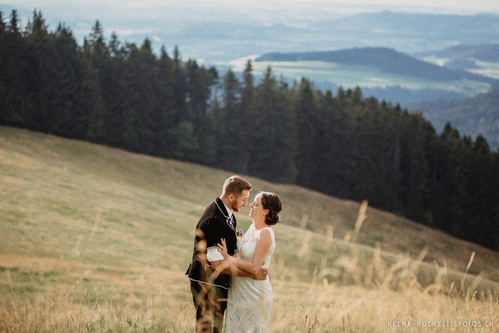 HelMa_Fotografie_Hochzeit_Hochzeitsfotograf_Bern_Gantrisch_Berghochzeit_Landhochzeit_Hochzeitsfotografin_Schweiz_Emmental_Thun_Biel_Elopement_Schweizer_Berge_Boho_wedding20190713_53-1024x683 Berghochzeit im Gantrischgebiet | Hochzeitsfotograf Kanton Bern  