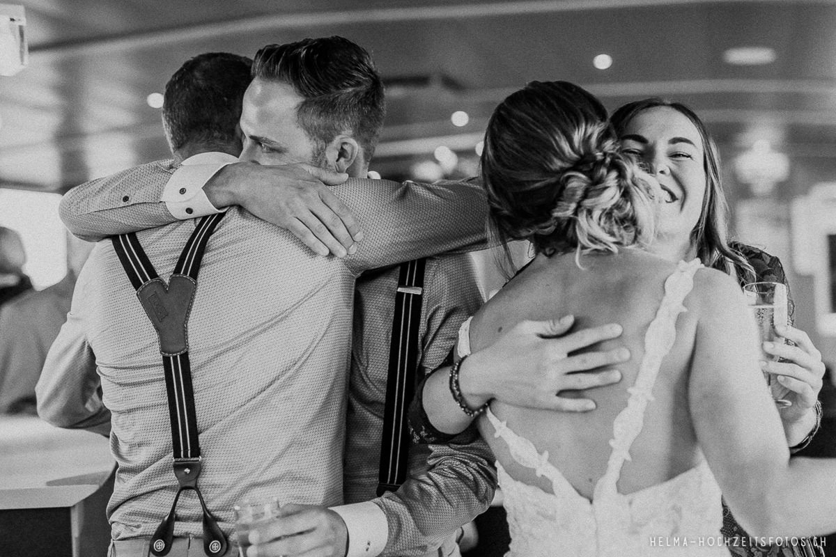 HelMa_Fotografie_Hochzeit_Hochzeitsfotograf_Bern_Solothurn_Attisholz_Hochzeitsfotografin_Schweiz_Emmental_Thun_Biel_Elopement_Schweizer_urben_Boho_wedding20200829_42 Urbane Hochzeit | Attisholz Solothurn  